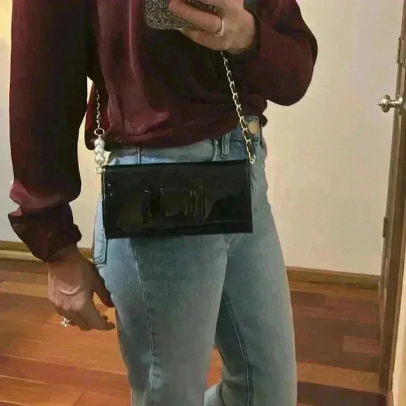 Miu Miu Black Patent Leather Long Wallet - Picture 4 of 13